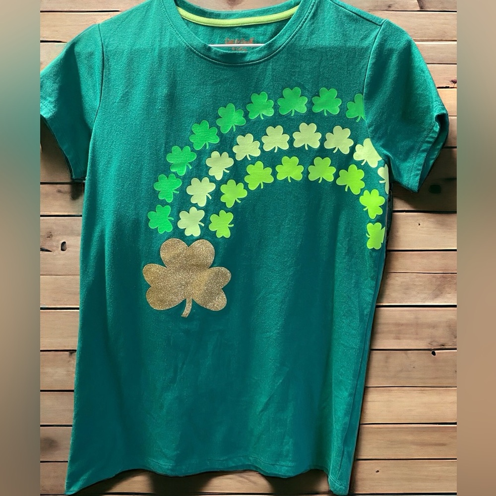 ✅ Green, Clover Girls Tee, size 12/14